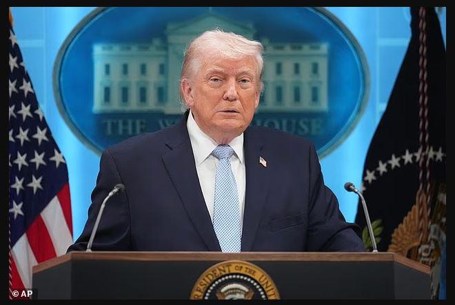 Trump Issues Fresh Warning to Iran as Peace Talks Hang in the Balance