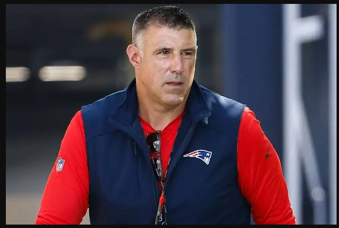 Who Is Mike Vrabel?(New England Patriots); Age, early life, Coaching Career, Dianna Russini scandal.